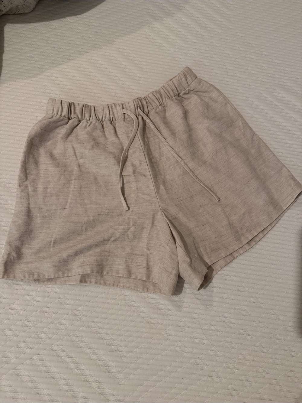 Aritzia Wilfred Lodge Linen Short in Sand Beige